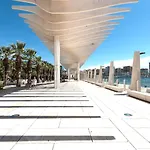 Small Apartment In Malaga Next To The Beach